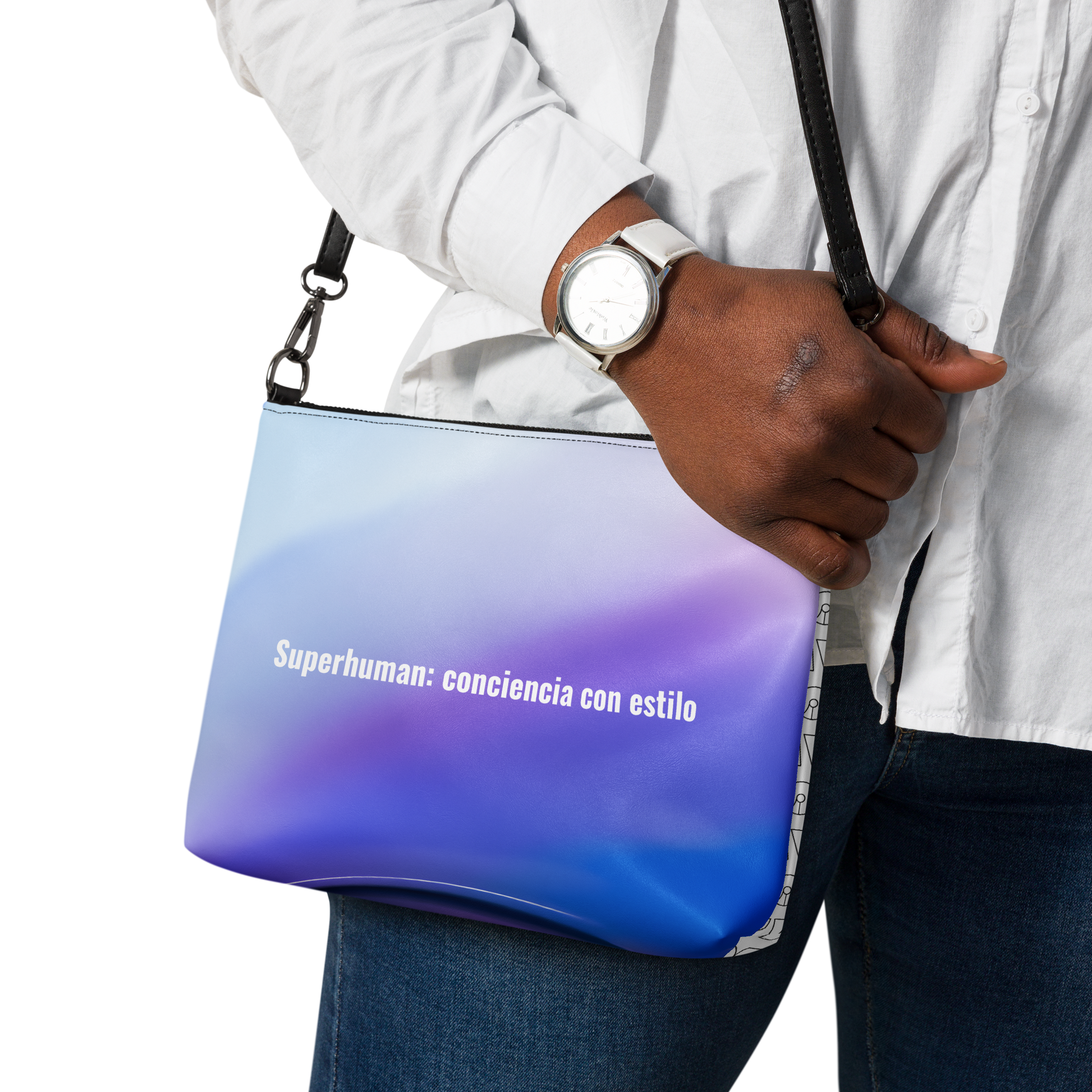 Bolso VOOM — Superhuman: conciencia con estilo en degradado azul violeta y correa negra ajustable colgado al hombro